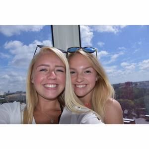 Meet your Posher, Lizzy